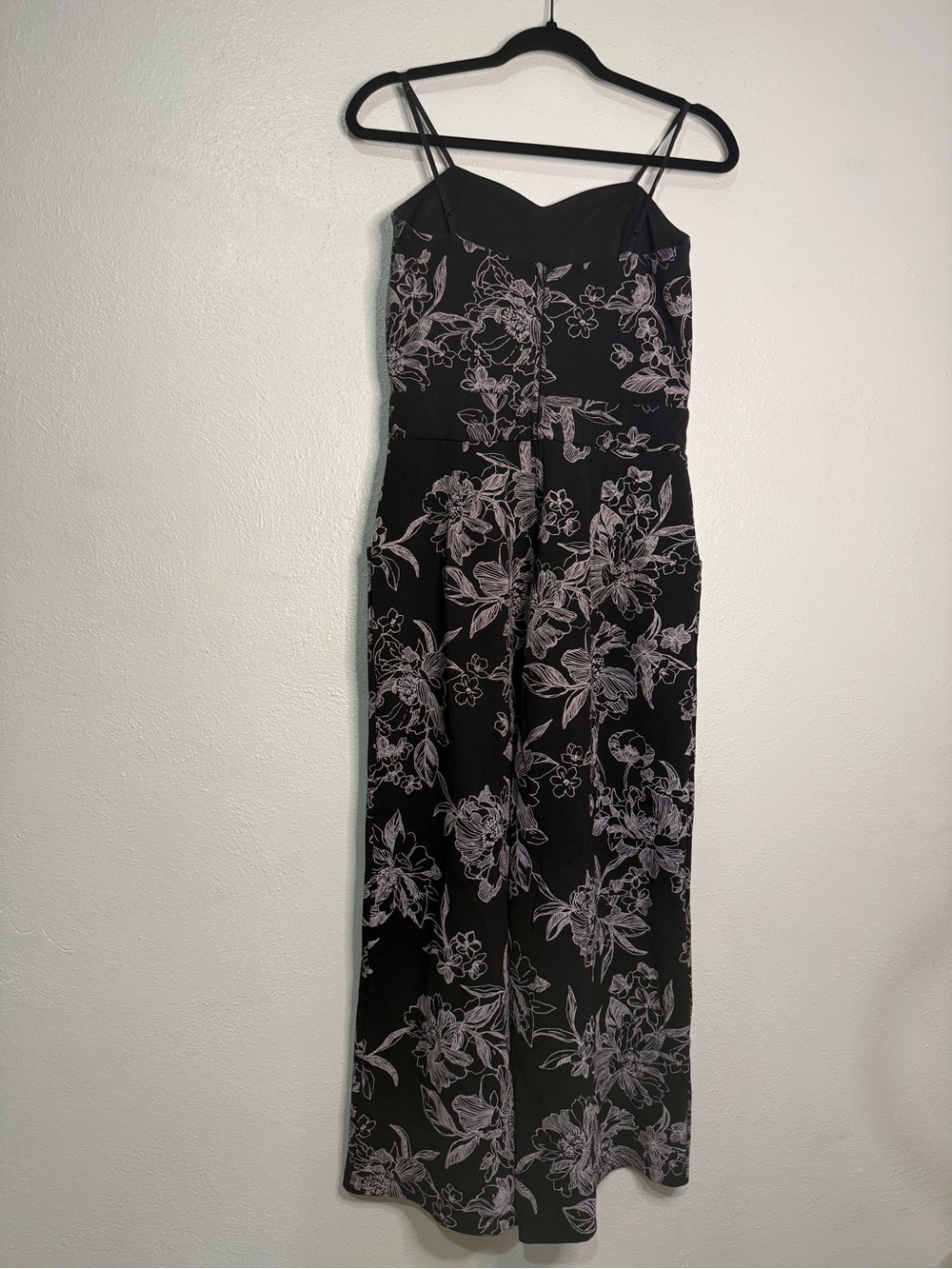 Honey & Rosie cropped black & white floral jumpsuit with POCKETS! Sz M. - Picture 5 of 13